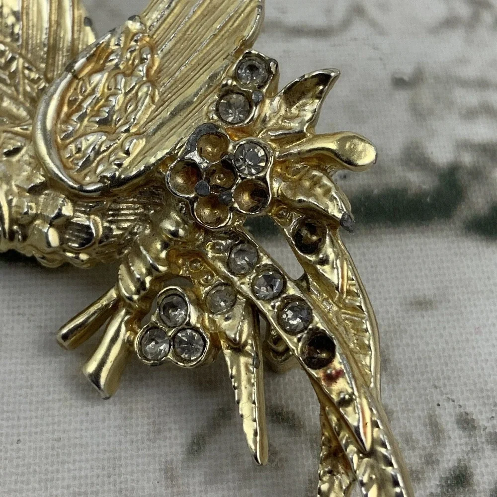 Vintage‎ Bird on a Branch Gold Toned Bird Brooch Rhinestones Missing Ornate Flaw